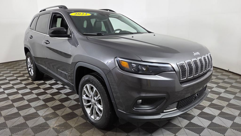 2022 Jeep Cherokee Latitude Lux's photo