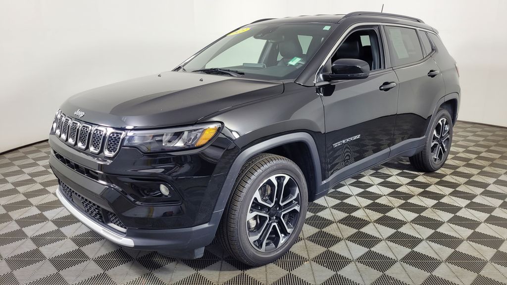 2023 Jeep Compass Limited photo 3