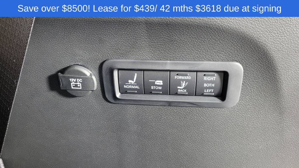 2026 Chrysler Pacifica Pinnacle - Photo 13