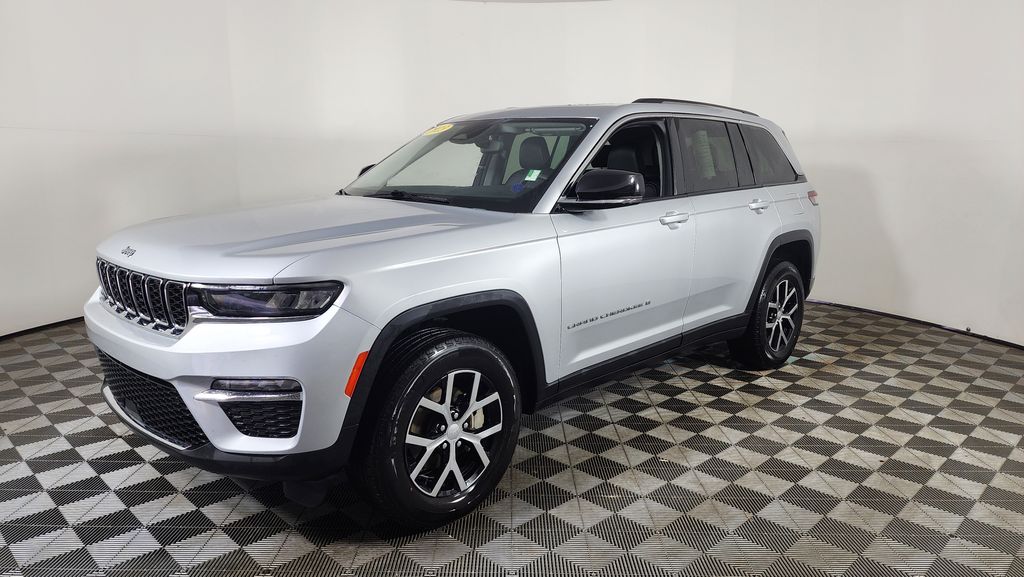2023 Jeep Grand Cherokee Limited photo 3
