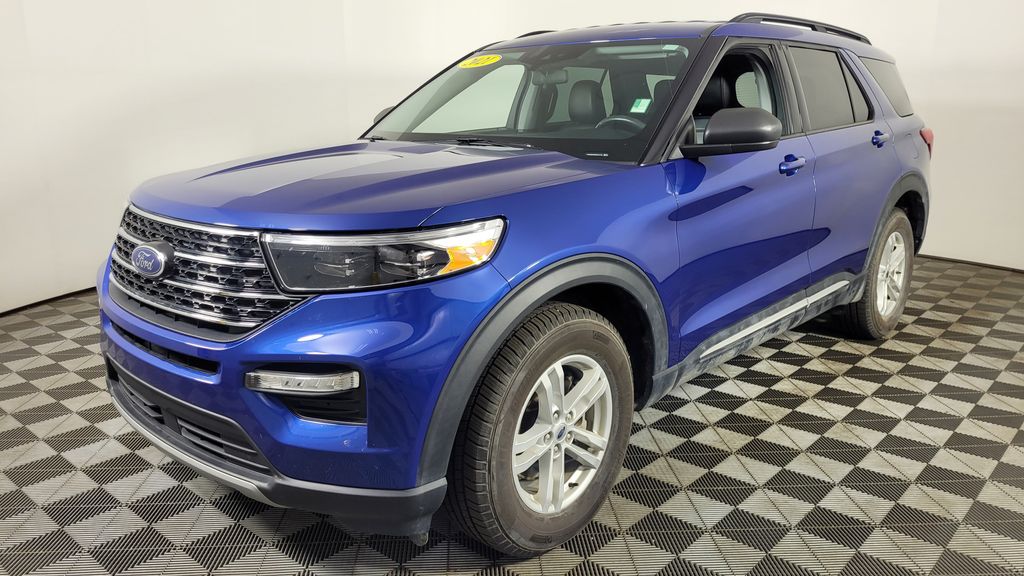 2021 Ford Explorer XLT photo 3