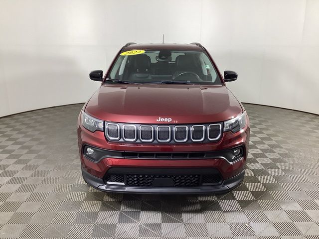 2022 Jeep Compass Latitude photo 2
