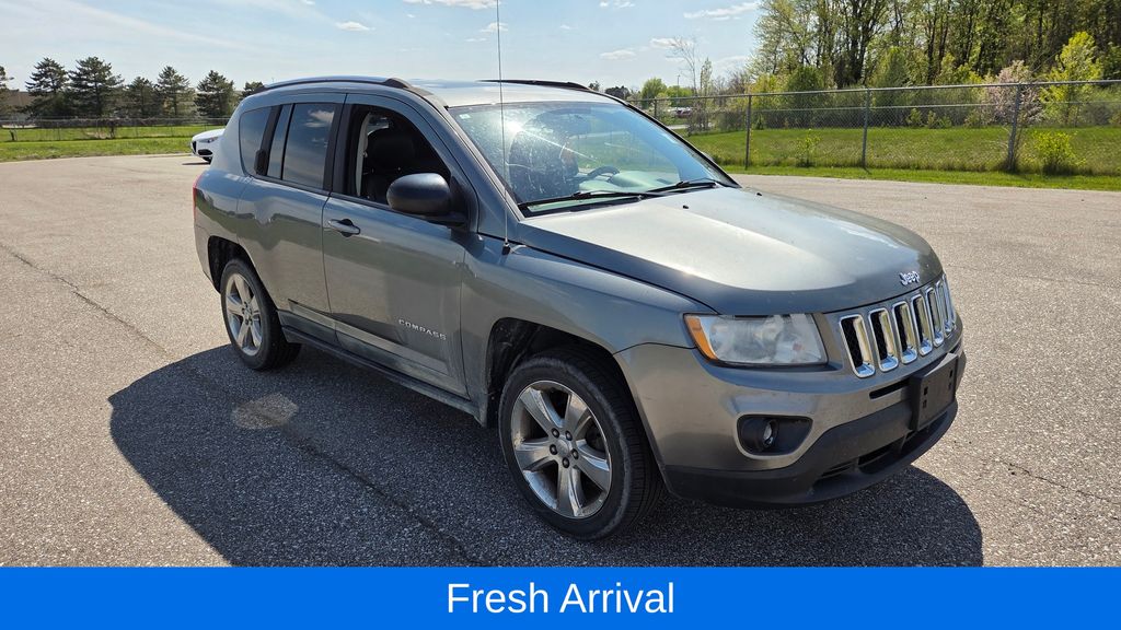 2011 Jeep Compass Limited's photo