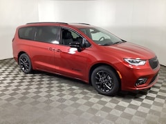 2025 Chrysler Pacifica SELECT Passenger Van