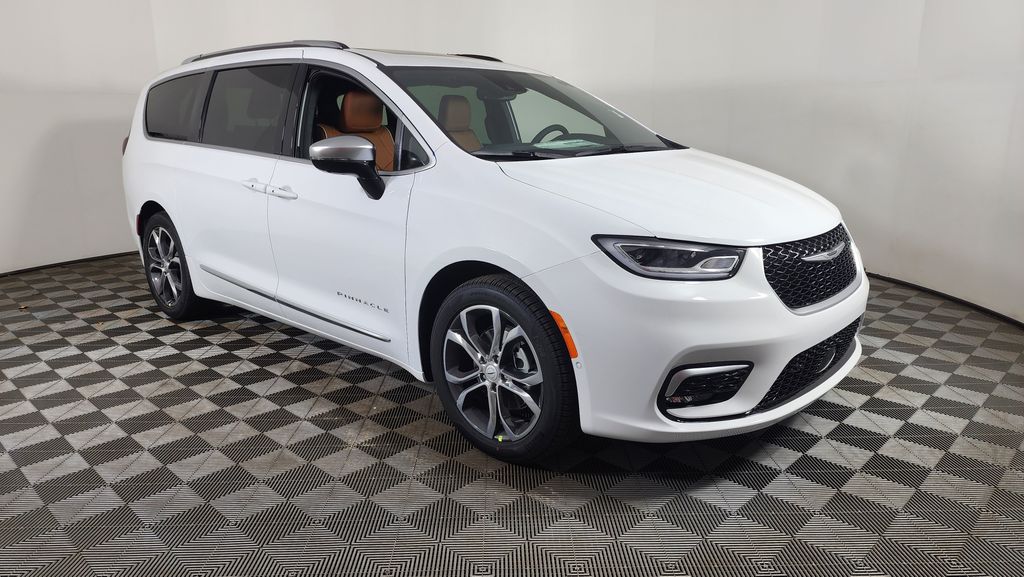 2026 Chrysler Pacifica Pinnacle's photo