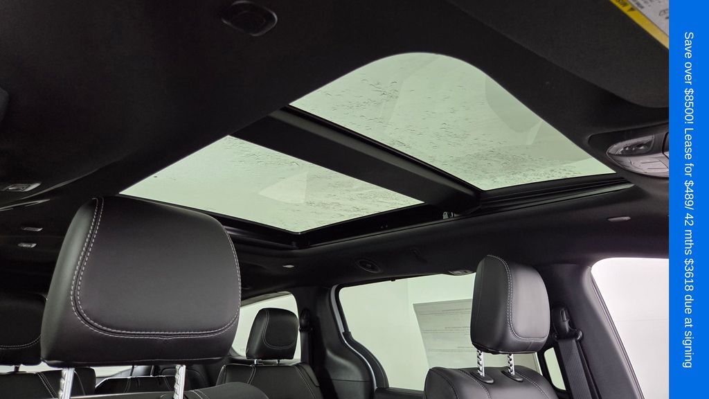 2026 Chrysler Pacifica Select - Photo 40