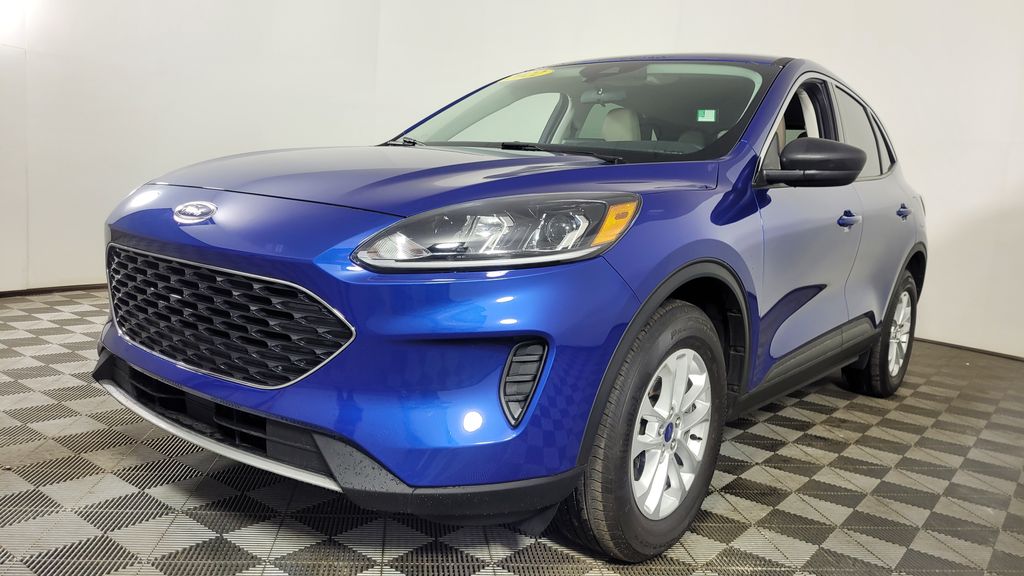 2022 Ford Escape SE photo 3