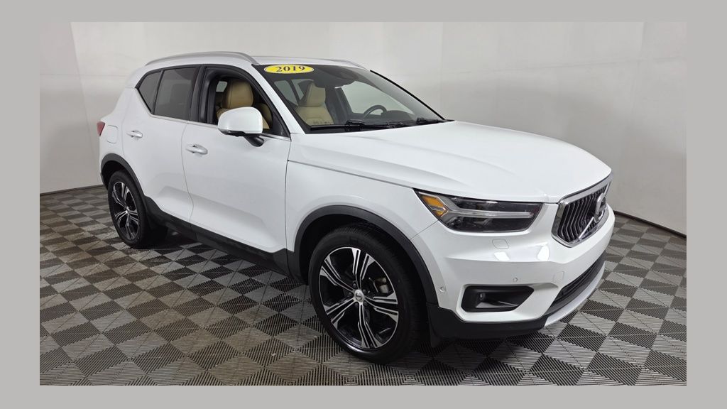 2019 Volvo XC40 Inscription