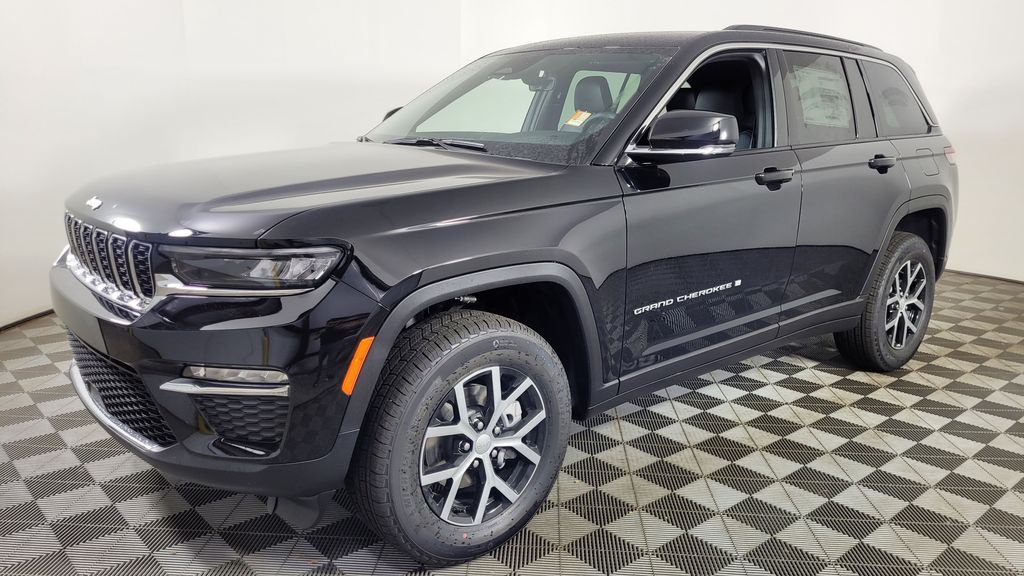 2025 Jeep Grand Cherokee Limited photo 3