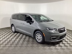 2025 Chrysler Pacifica SELECT Passenger Van