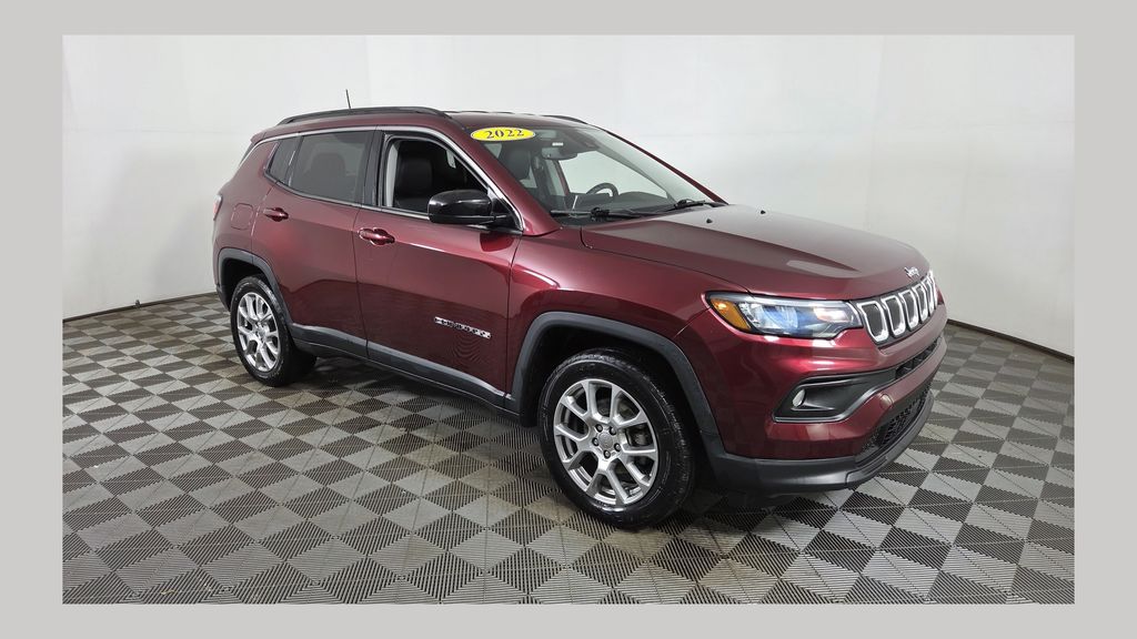 2022 Jeep Compass Latitude Lux 4X4's photo