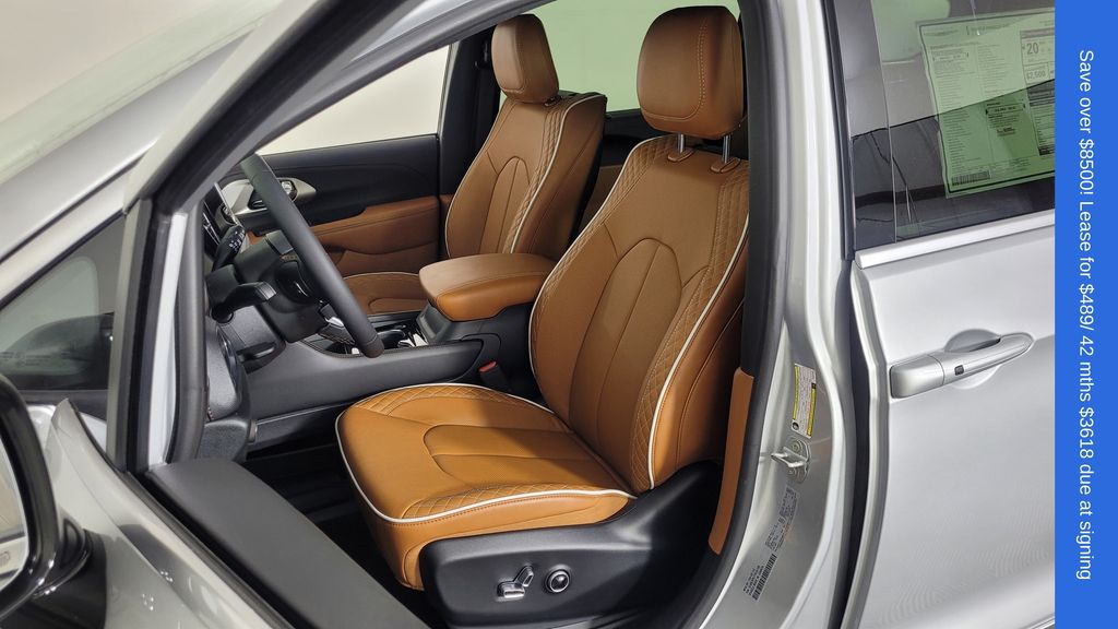 2026 Chrysler Pacifica Pinnacle - Photo 16