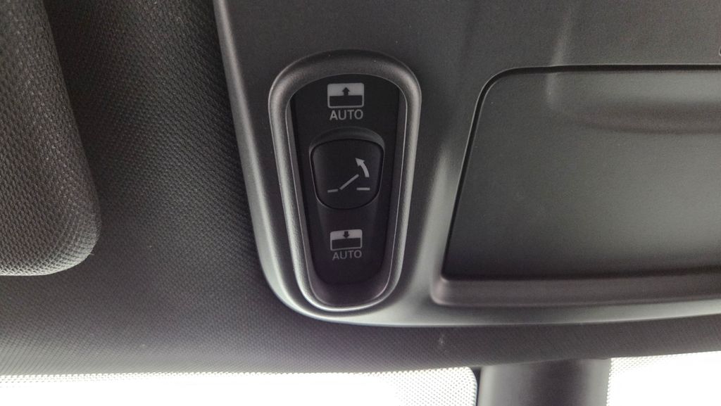 2026 Chrysler Pacifica Select - Photo 27