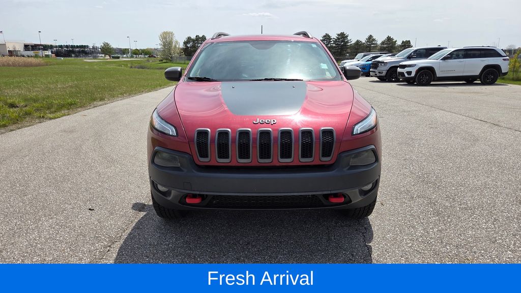 Used 2016 Jeep Cherokee Trailhawk with VIN 1C4PJMBS2GW301474 for sale in Midland, MI