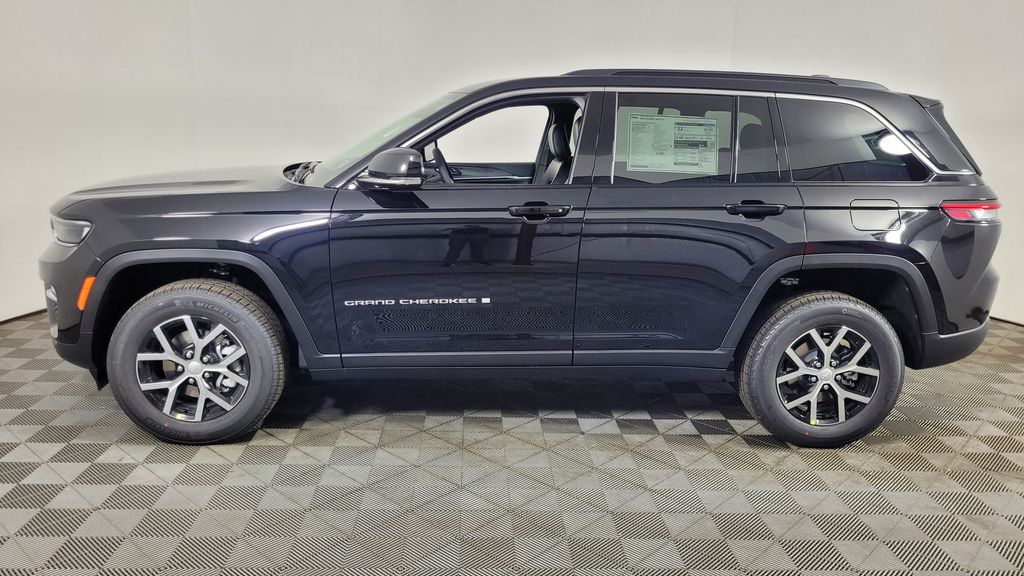 2025 Jeep Grand Cherokee Limited photo 4