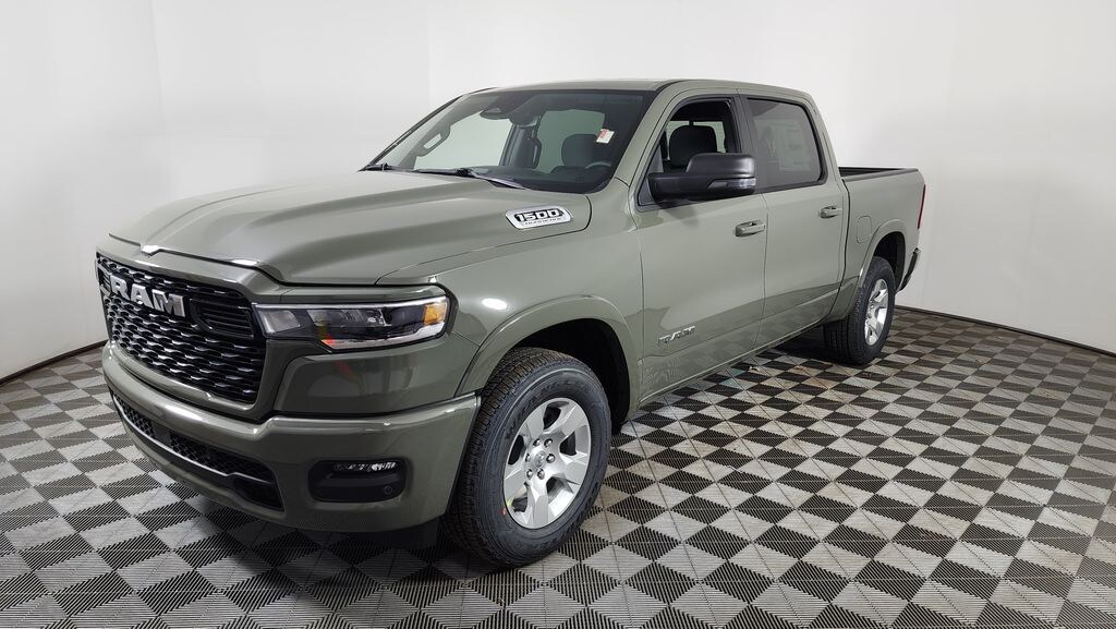 New 2026 Ram 1500 BIG HORN CREW CAB 4X4 5'7 BOX Pickup
