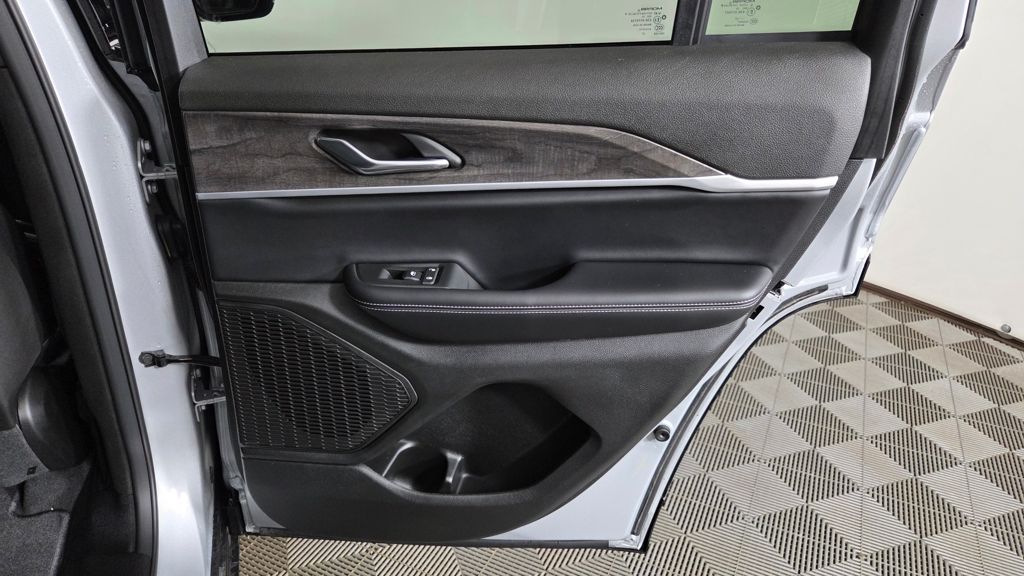 2025 Jeep Grand Cherokee Limited - Photo 35