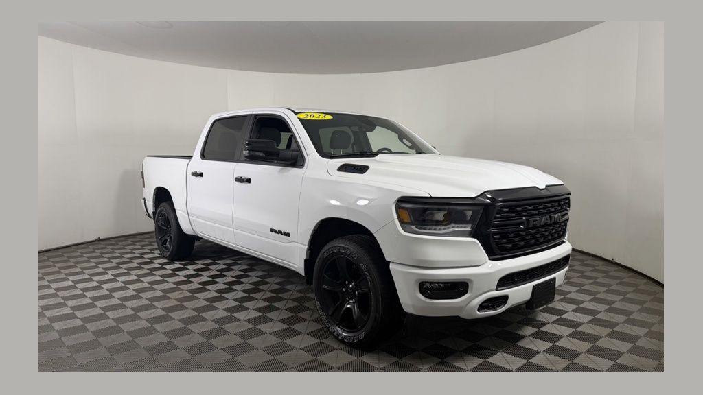 2023 RAM 1500 Big Horn/Lone Star 4x4 Crew Cab 5'7's photo