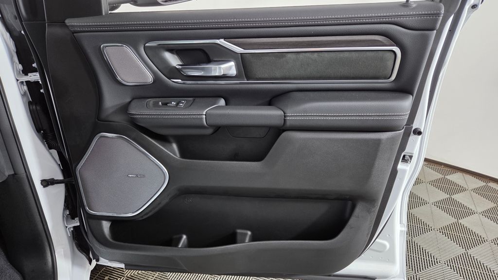 2026 RAM 1500 Laramie - Photo 32