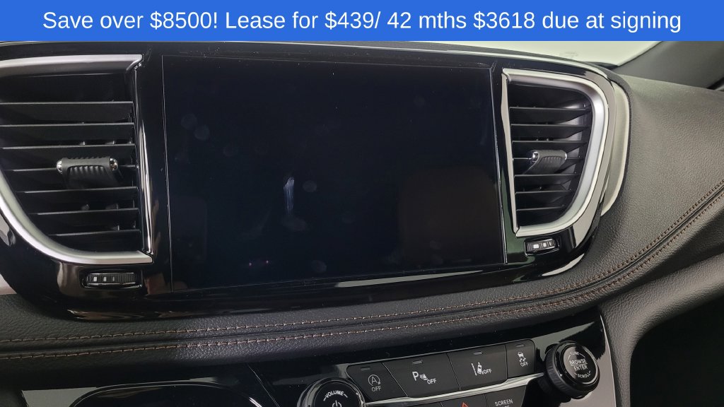 2026 Chrysler Pacifica Pinnacle - Photo 23