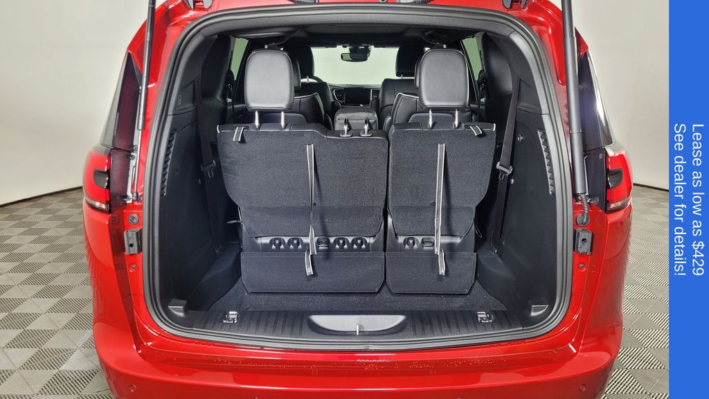 2026 Chrysler Pacifica Limited - Photo 10