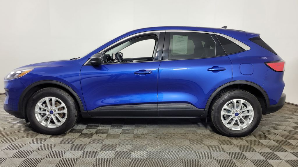 2022 Ford Escape SE photo 4