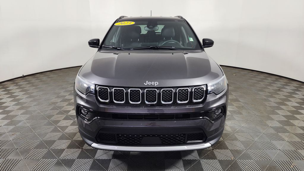2023 Jeep Compass Limited photo 2