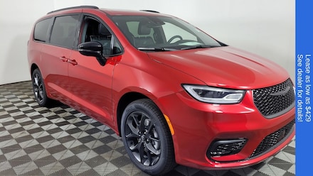 2026 Chrysler Pacifica LIMITED AWD Passenger Van