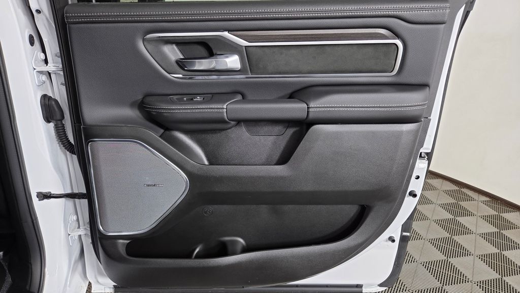 2026 RAM 1500 Laramie - Photo 30