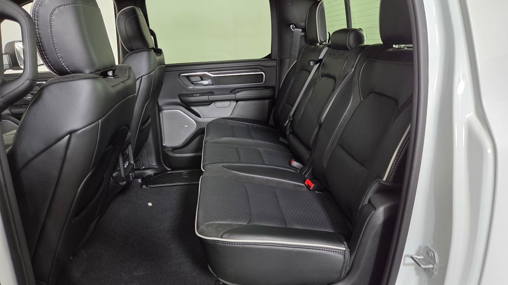 2026 RAM 1500 Laramie - Photo 28