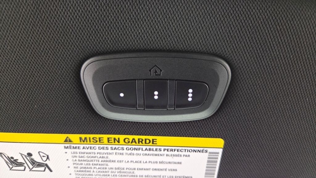 2026 Chrysler Pacifica Select - Photo 26