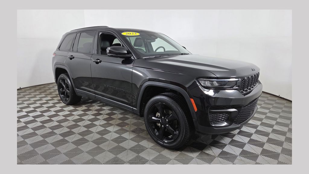 2023 Jeep Grand Cherokee SUV 