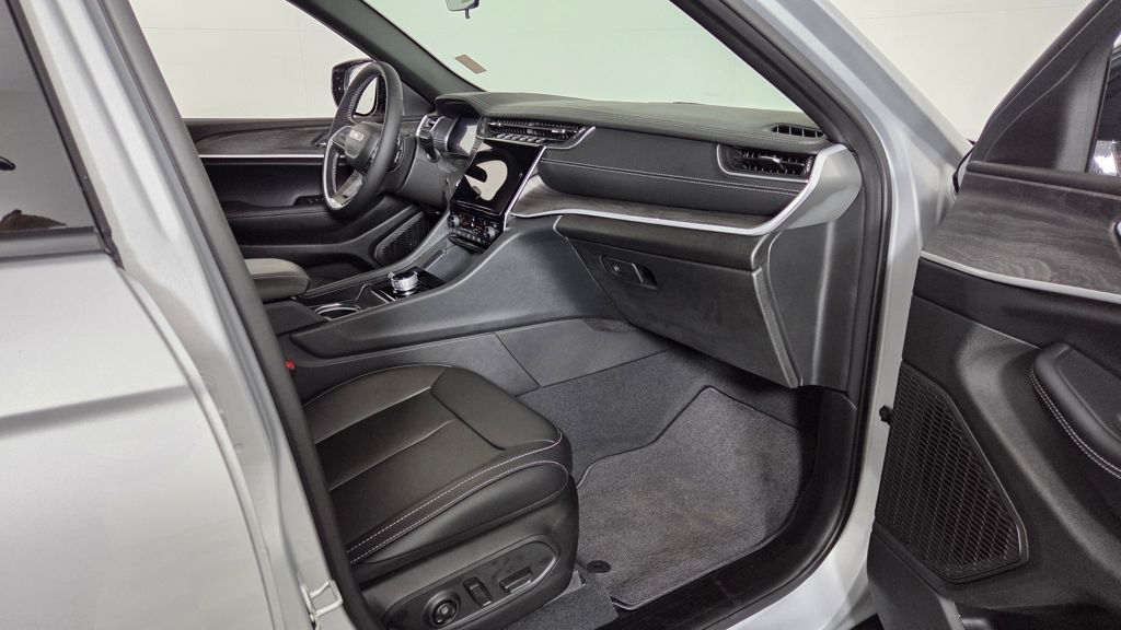2025 Jeep Grand Cherokee Limited - Photo 38