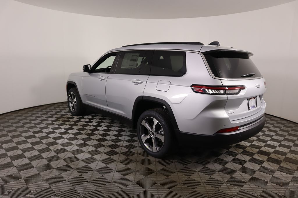 2025 Jeep Grand Cherokee Limited photo 4
