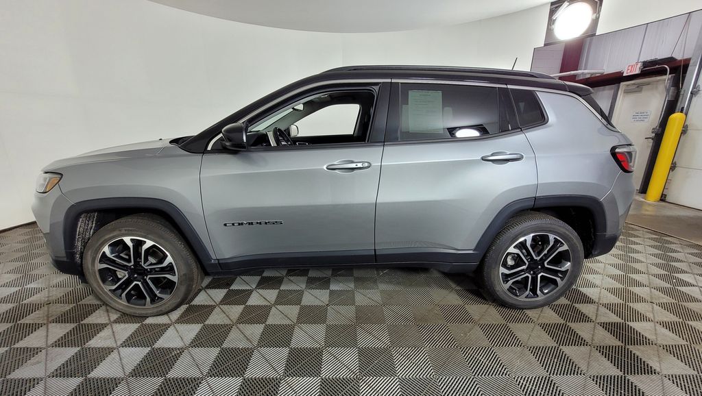 2022 Jeep Compass Limited photo 3