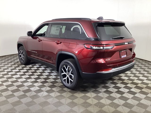 2025 Jeep Grand Cherokee Limited photo 2