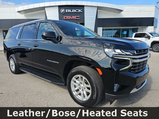 2023 Chevrolet Suburban LT's photo