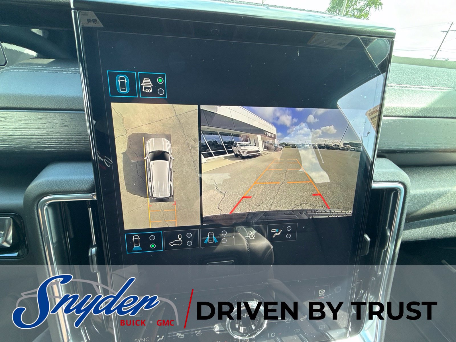 2026 GMC Yukon Denali - Photo 45