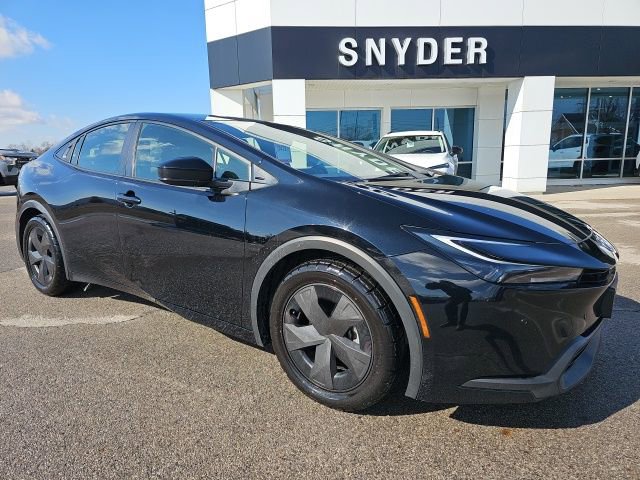 2023 Toyota Prius LE FWD's photo