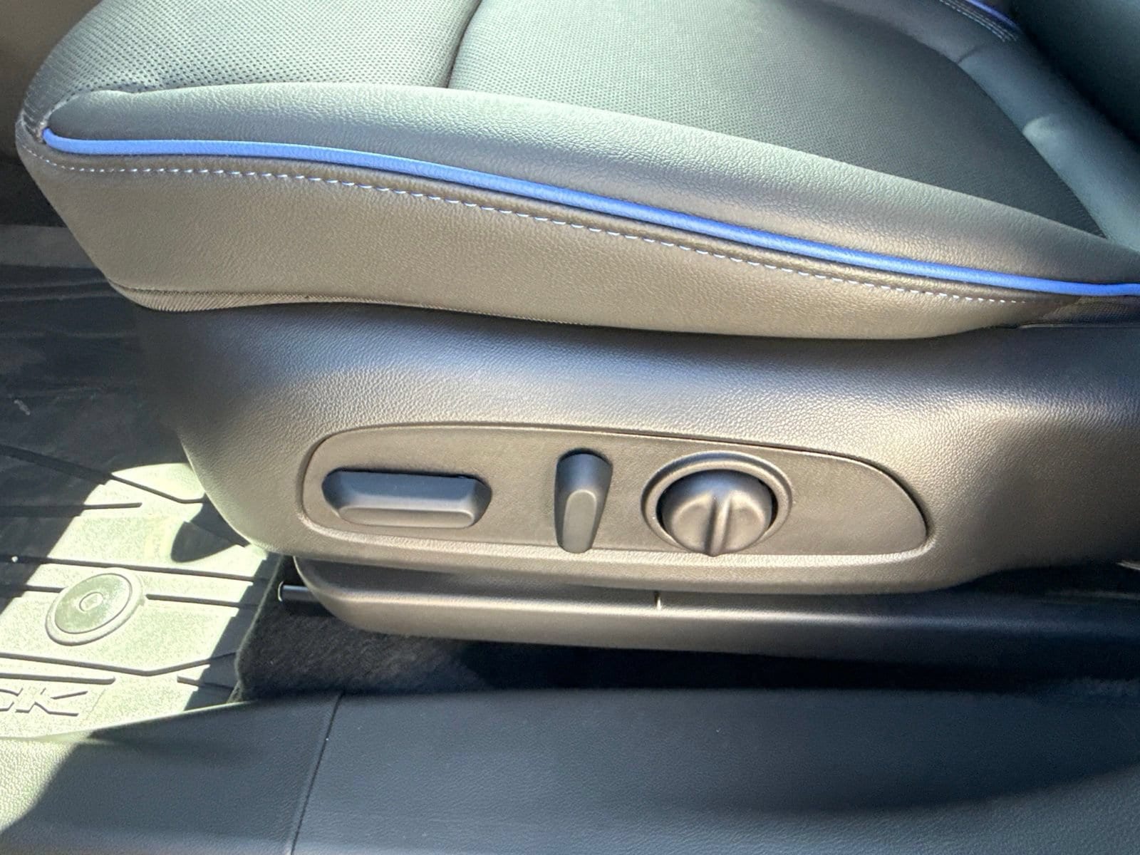 2026 Buick Encore GX Sport Touring - Photo 27