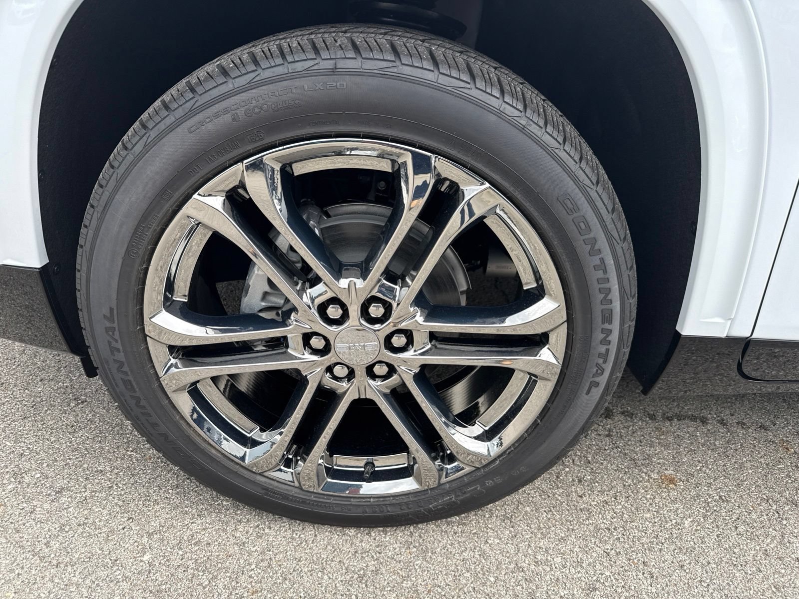 2027 GMC Acadia Denali - Photo 7