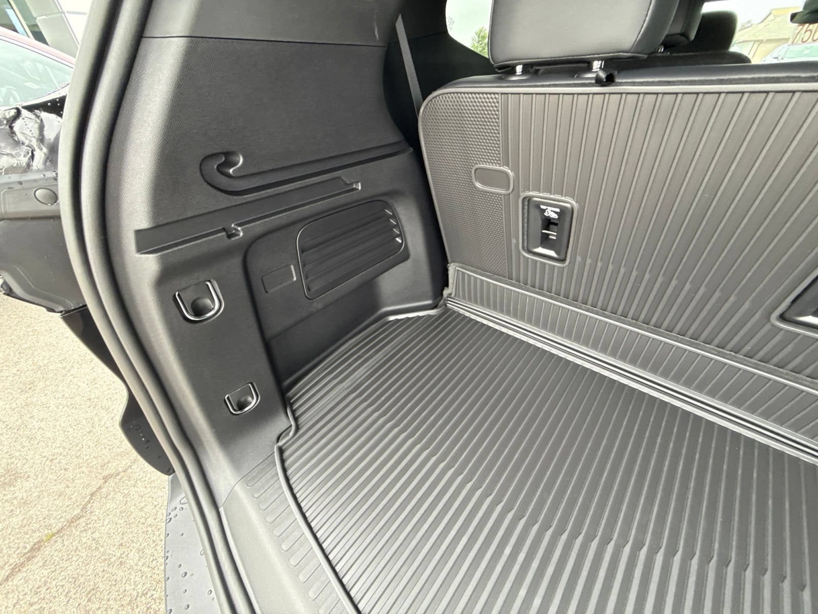 2027 Buick Enclave Preferred - Photo 13