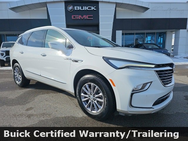 2023 Buick Enclave Essence's photo