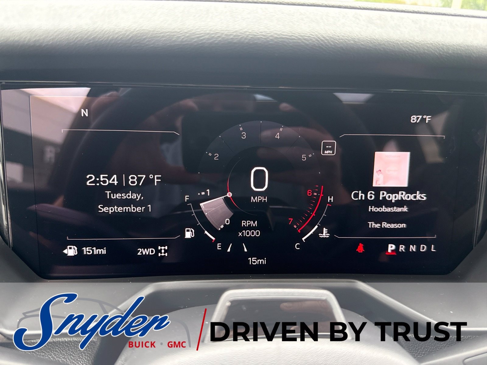 2027 GMC Acadia Denali - Photo 32