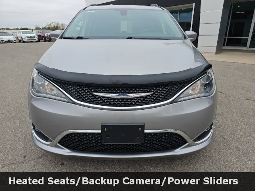 Used 2017 Chrysler Pacifica Touring-L Van