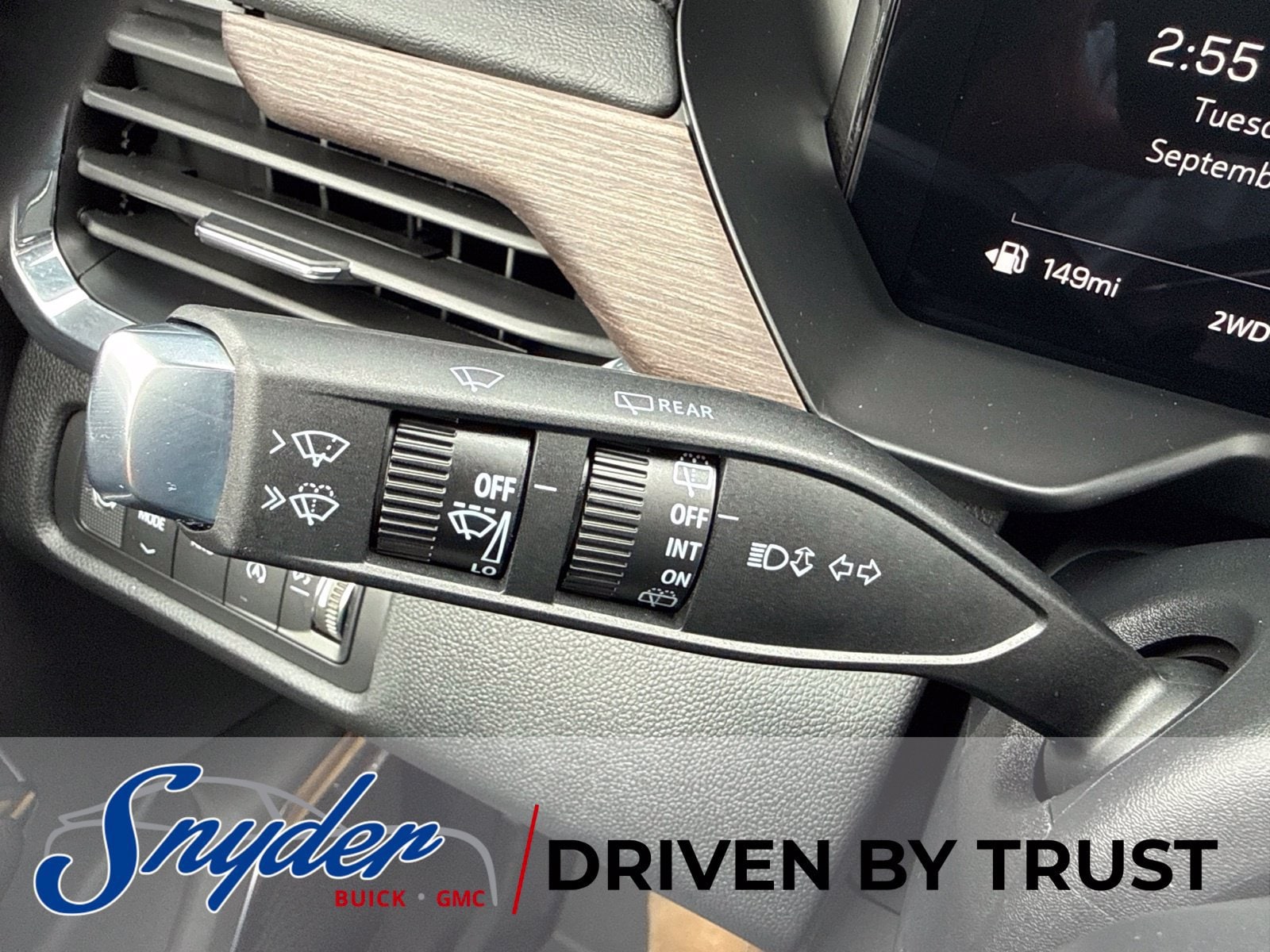 2027 GMC Acadia Denali - Photo 33