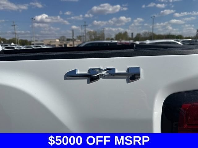 2026 GMC Sierra 2500HD Pro - Photo 9