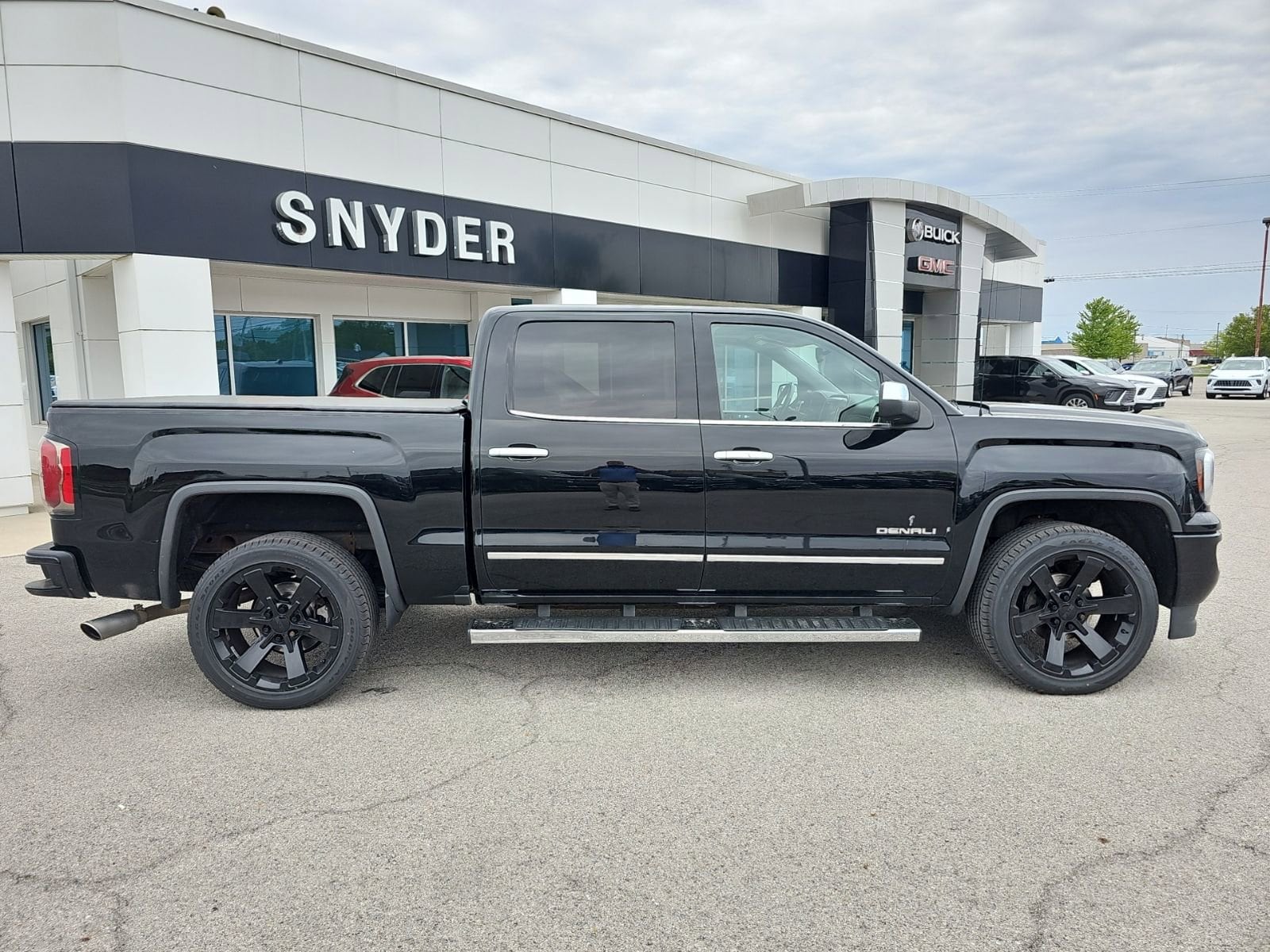 2018 GMC Sierra 4WD Crew Cab Short Box's photo