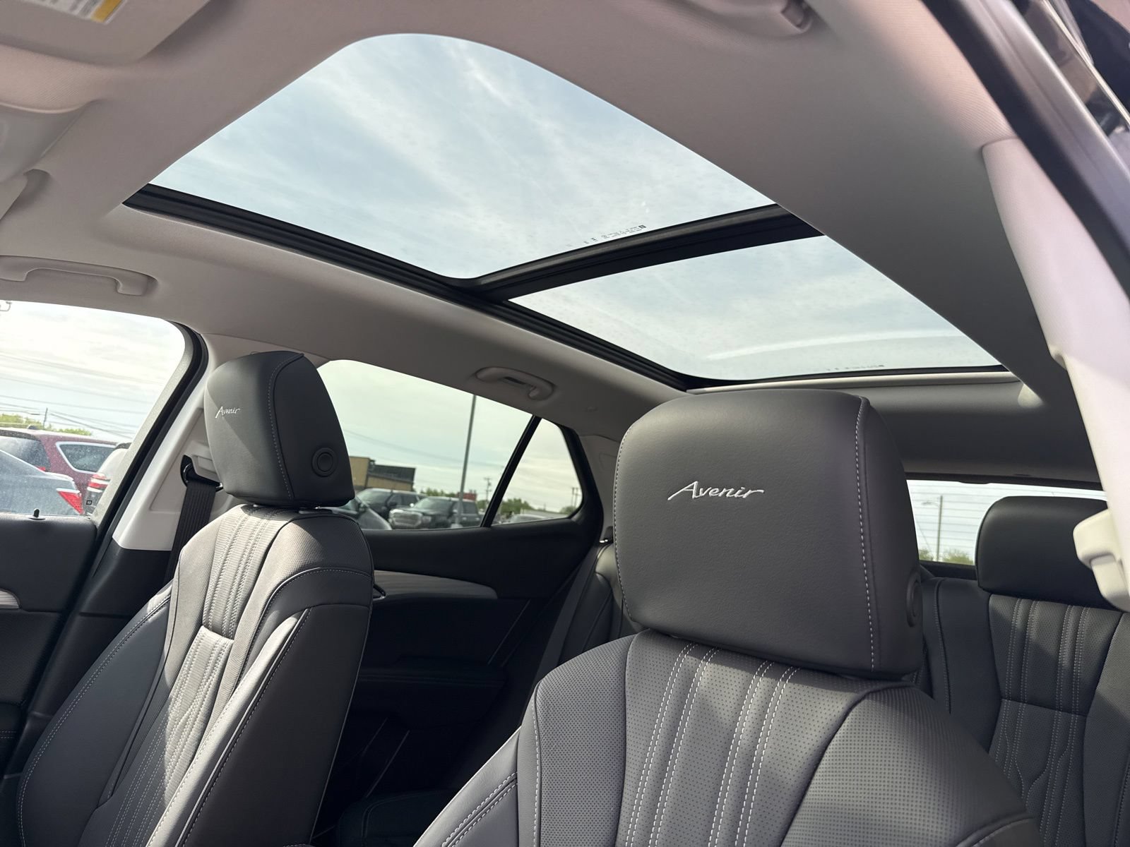 2026 Buick Envision Avenir - Photo 31