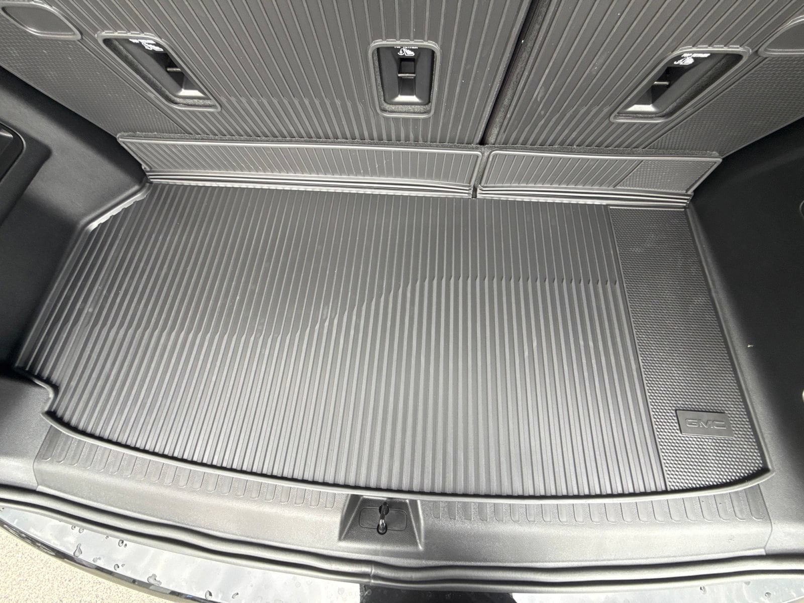 2027 GMC Acadia Denali - Photo 14